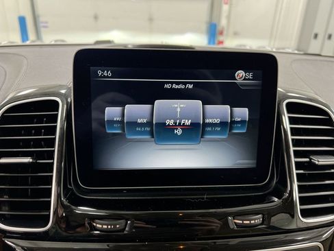 Used 2017 Mercedes-Benz GLS 450 4MATIC image 14
