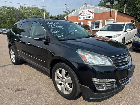 Used 2017 Chevrolet Traverse Premier FWD image 3