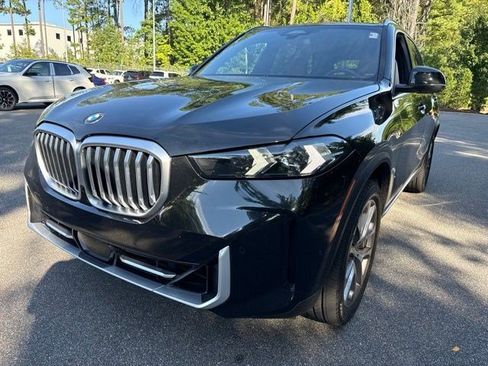 Certified 2024 BMW X5 xDrive40i w/ Parking Assistance Package AWD/4WD image 9
