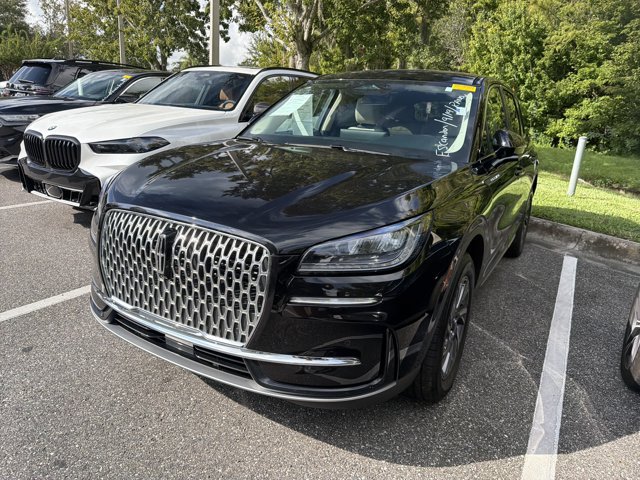 Used 2025 Lincoln Corsair FWD w/ Equipment Group 101A image 3