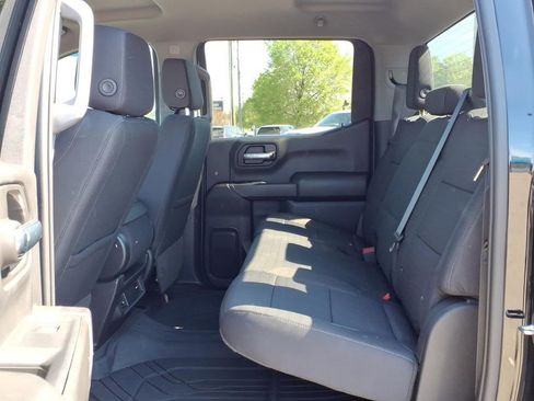 Used 2022 Chevrolet Silverado 1500 Custom Trail Boss w/ Midnight Edition image 6