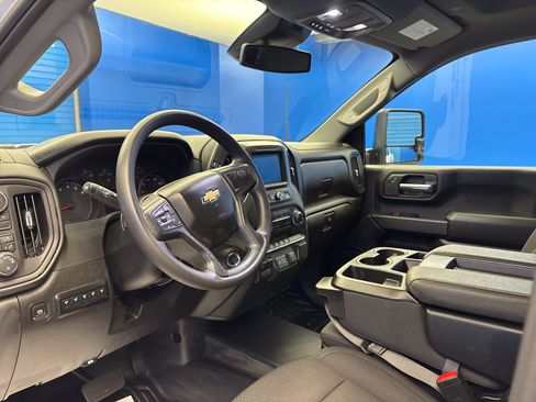 Used 2025 Chevrolet Silverado 2500 W/T w/ WT Convenience Package AWD/4WD image 11