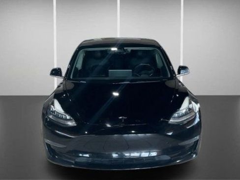 Used 2019 Tesla Model 3 Long Range image 2