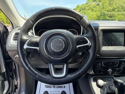 Used 2019 Jeep Compass Latitude w/ Popular Equipment Group AWD/4WD image 31