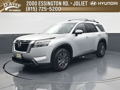 Used 2023 Nissan Pathfinder SV