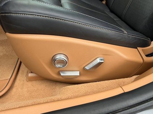 Used 2023 Lucid Air Grand Touring image 11