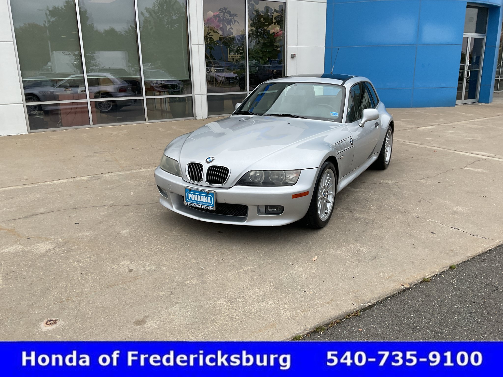 Used 2001 BMW Z3 3.0i RWD image 2