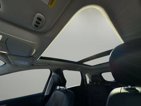 Used 2017 Ford Edge Titanium w/ Equipment Group 301A image 25