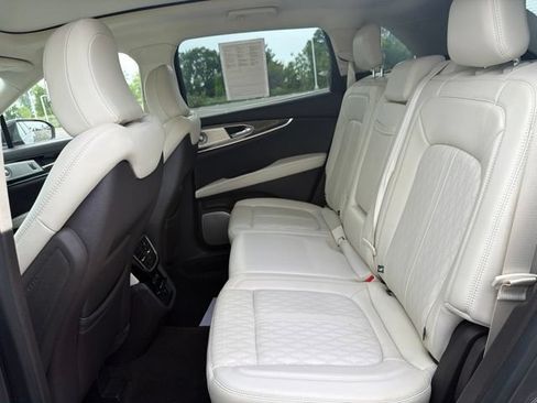 Used 2022 Lincoln Nautilus Black Label w/ Cargo Utility Package AWD/4WD image 16
