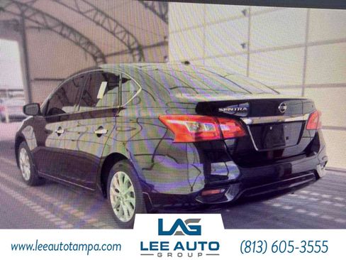 Used 2019 Nissan Sentra SV FWD image 2