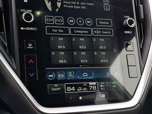 Used 2024 Subaru Crosstrek 2.0i Premium image 9