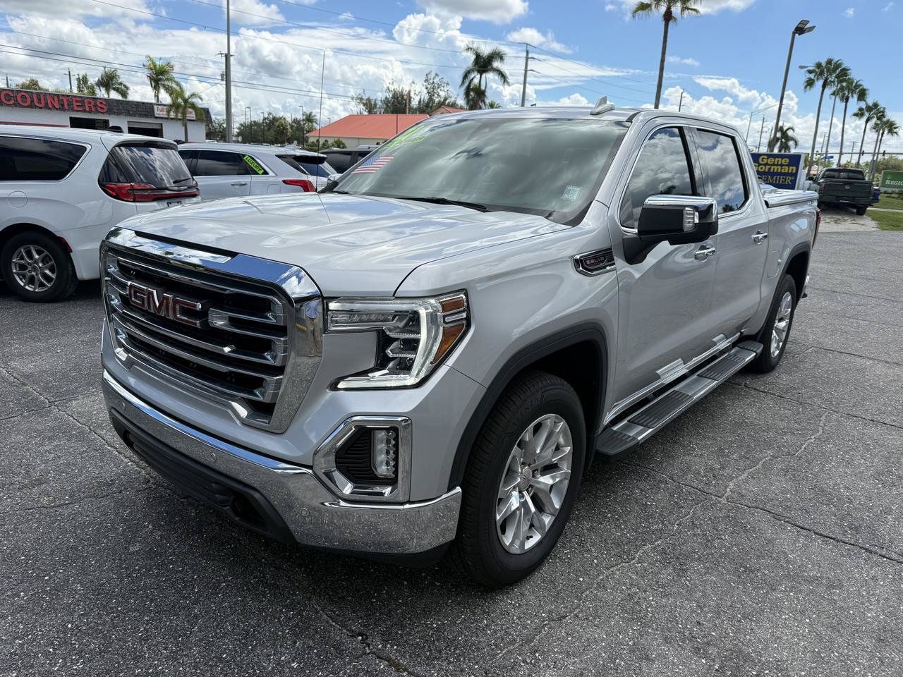 Used 2021 GMC Sierra 1500 SLT w/ SLT Premium Plus Package AWD/4WD image 2