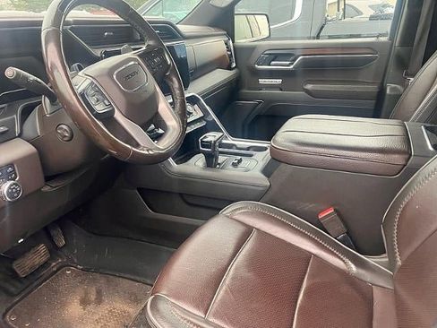 Used 2024 GMC Sierra 1500 Denali image 3