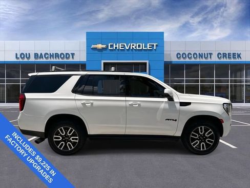 Used 2023 GMC Yukon AT4 w/ AT4 Premium Package AWD/4WD image 9