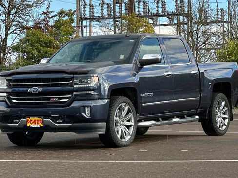 Used 2018 Chevrolet Silverado 1500 LTZ Z71 w/ Centennial Edition image 8