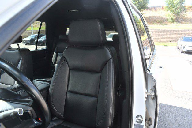 Used 2023 Chevrolet Tahoe Z71 w/ Luxury Package AWD/4WD image 17