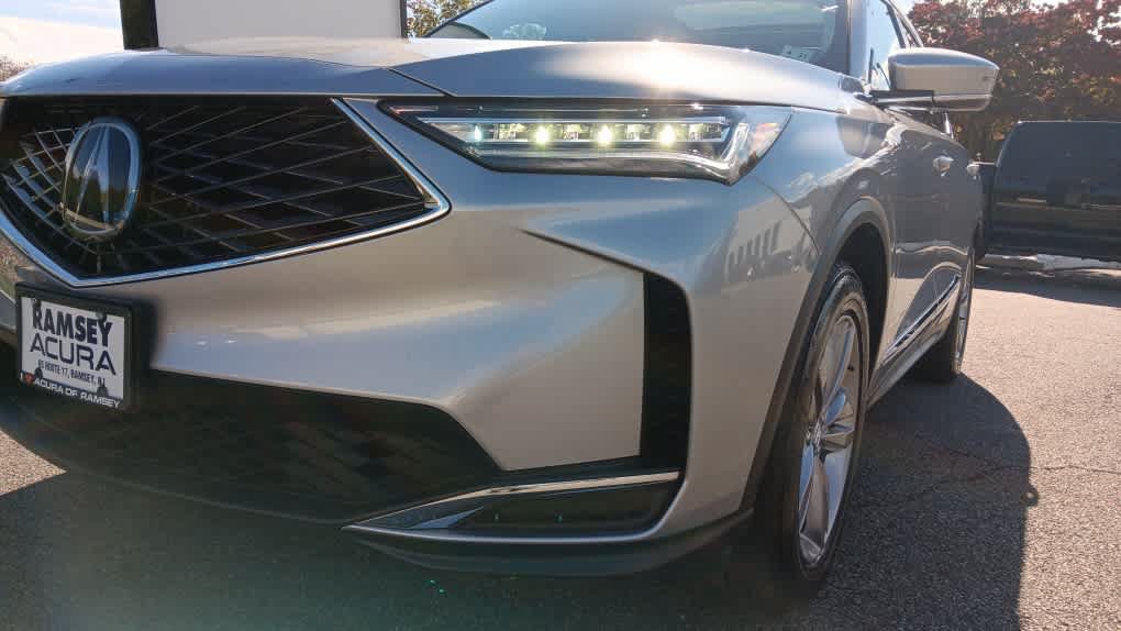 Used 2026 Acura MDX SH-AWD image 9