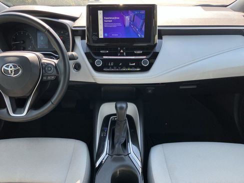Used 2025 Toyota Corolla SE image 16