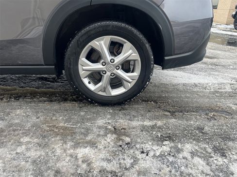 Used 2023 Honda HR-V LX image 35