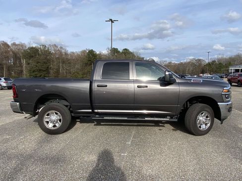 Used 2025 RAM 2500 Tradesman image 8