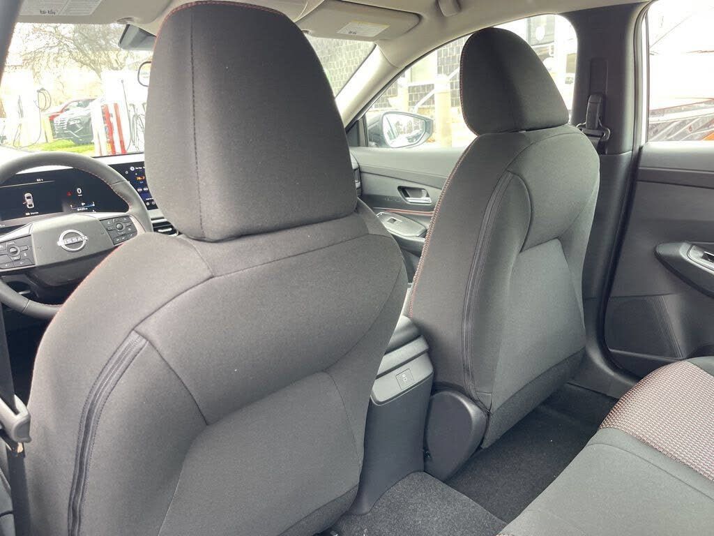 Used 2026 Nissan Sentra SR w/ Floor Mat Package FWD image 14