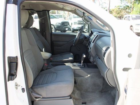 Used 2017 Nissan Frontier S image 30