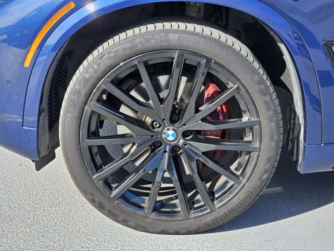 Used 2022 BMW X5 sDrive40i w/ M Sport Package image 13