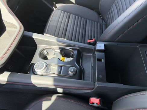 New 2026 Ford Explorer ST-Line AWD/4WD image 33