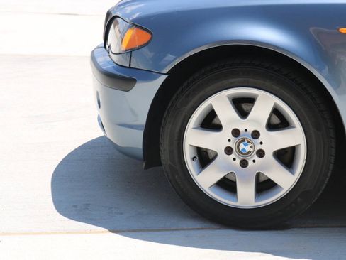 Used 2004 BMW 325xi Sedan AWD/4WD image 35