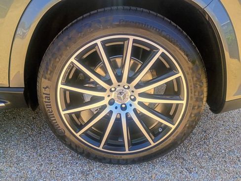 Used 2024 Mercedes-Benz GLS 580 4MATIC image 18