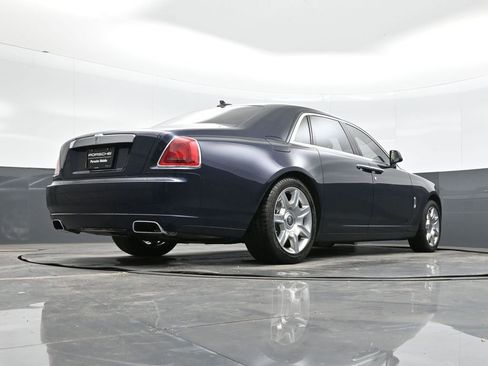 Used 2013 Rolls-Royce Ghost image 37