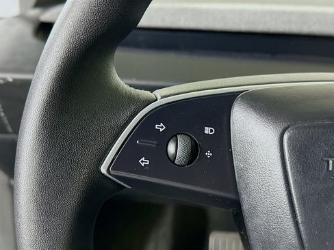 Used 2024 Tesla Model 3 Standard Range RWD image 16