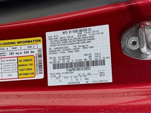 Used 2024 Ford Mustang GT Premium image 32