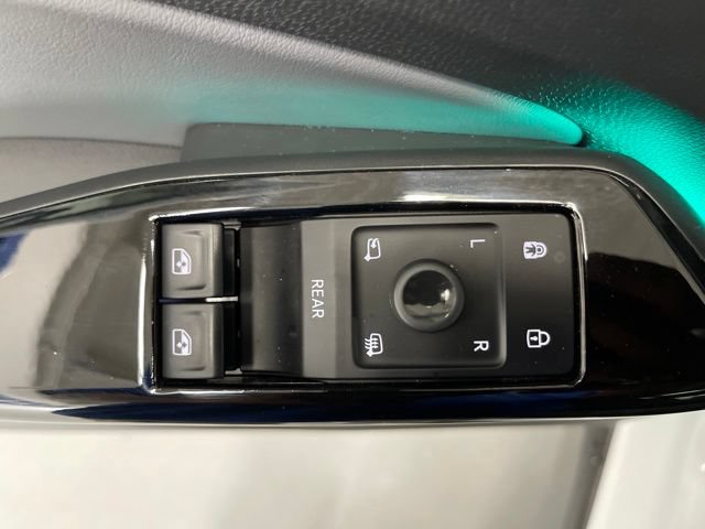 Certified 2023 Volkswagen ID.4 Pro S Plus AWD/4WD image 28