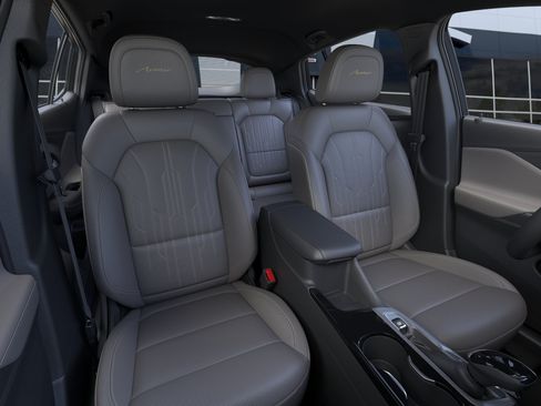 New 2026 Buick Envista Avenir FWD image 16
