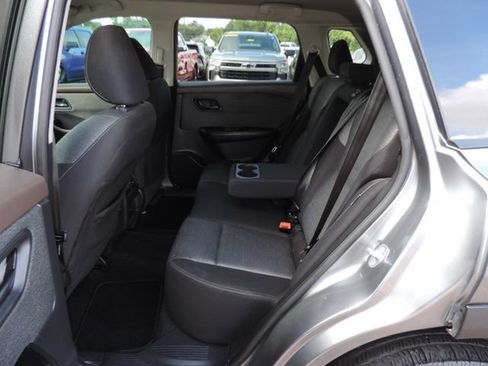 Used 2021 Nissan Rogue S FWD image 17