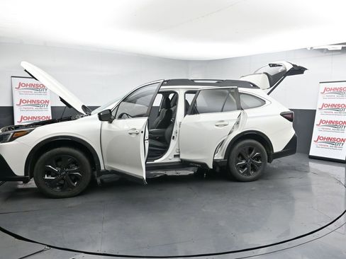 Used 2020 Subaru Outback Onyx Edition XT image 28