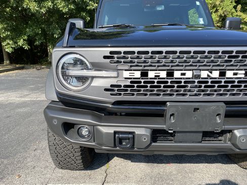 Used 2023 Ford Bronco Badlands AWD/4WD image 14