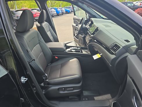 New 2026 Honda Ridgeline Black Edition image 10