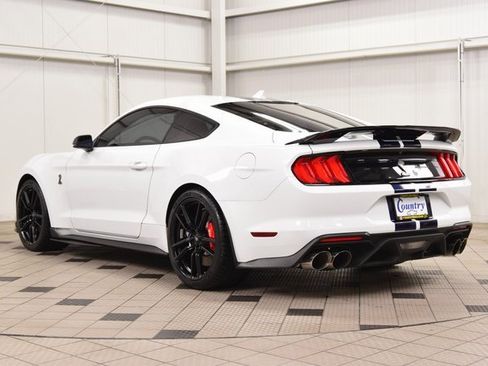 Used 2021 Ford Mustang Shelby GT500 w/ Technology Package image 6