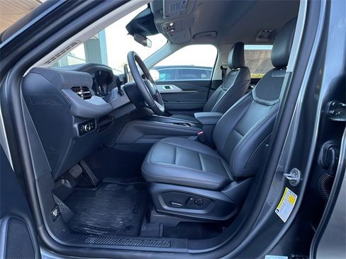 New 2025 Ford Explorer Active w/ Active Comfort Package image 22