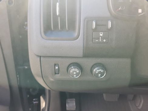 Used 2021 Chevrolet Colorado Z71 AWD/4WD image 21
