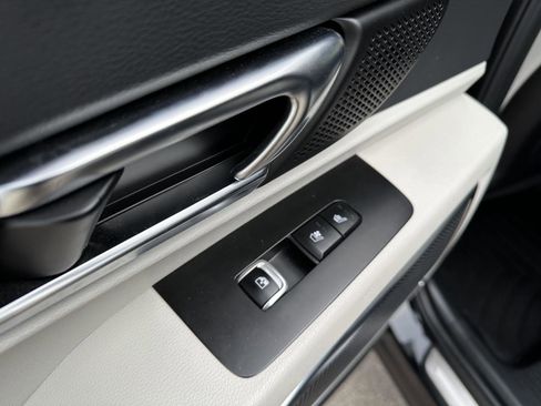 Used 2024 Kia Telluride SX Prestige image 17