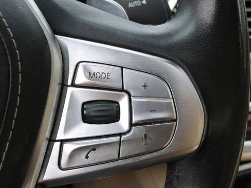 Used 2016 BMW 740i RWD image 11