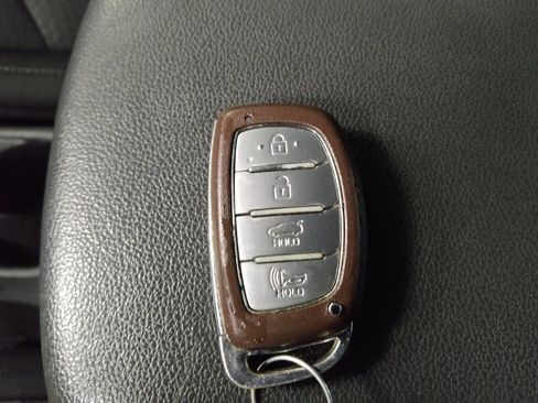 Used 2019 Hyundai Elantra Value Edition w/ Cargo Package image 32