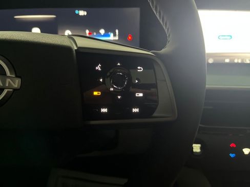 Used 2025 Nissan Murano Platinum w/ Cargo Package image 61