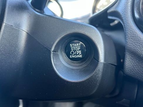 Used 2018 Jeep Compass Limited w/ Navigation Group image 29