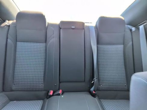 Used 2023 Dodge Charger SXT RWD image 7