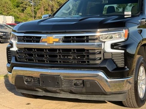 Used 2025 Chevrolet Silverado 1500 LT image 10