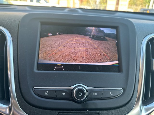 Used 2021 Chevrolet Equinox LS FWD image 25